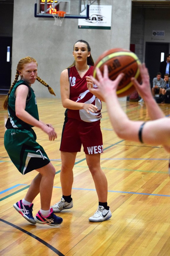 18765411_10155573401969714_213181491_o