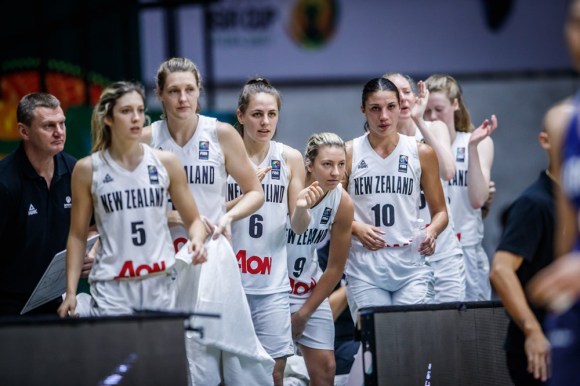 Guy Molloy with Tall ferns - credit FIBA-2