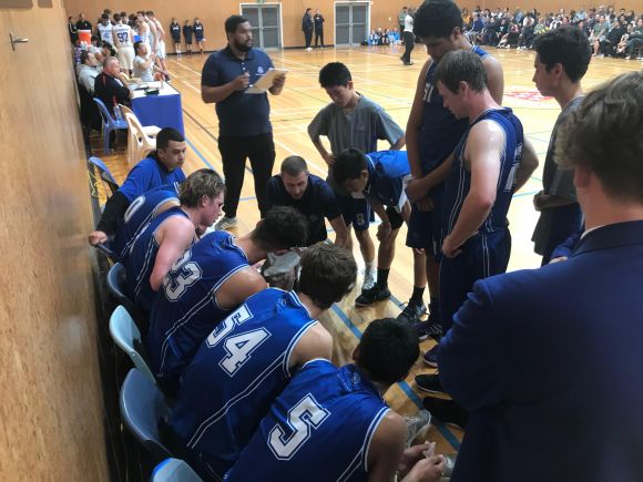 St Kent's huddle