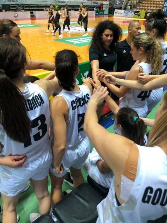 Tall Ferns huddle v Korea