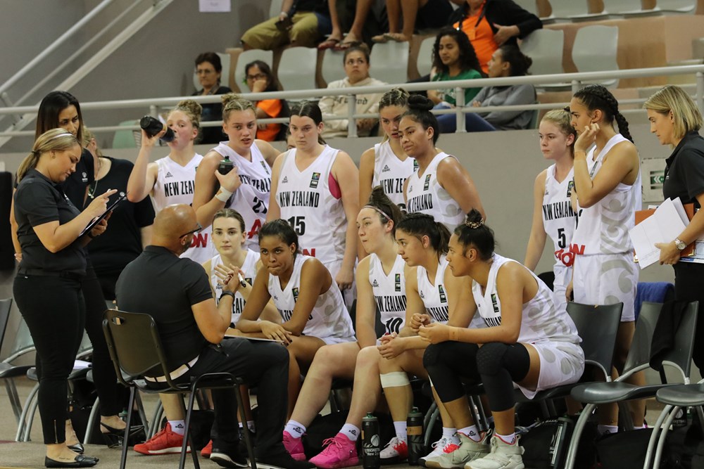 U17 Womens huddle